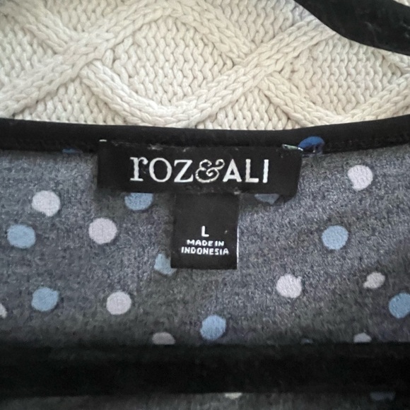 Roz & Ali Navy Polka Dot Women's Blouse Size Large - Picture 11 of 16
